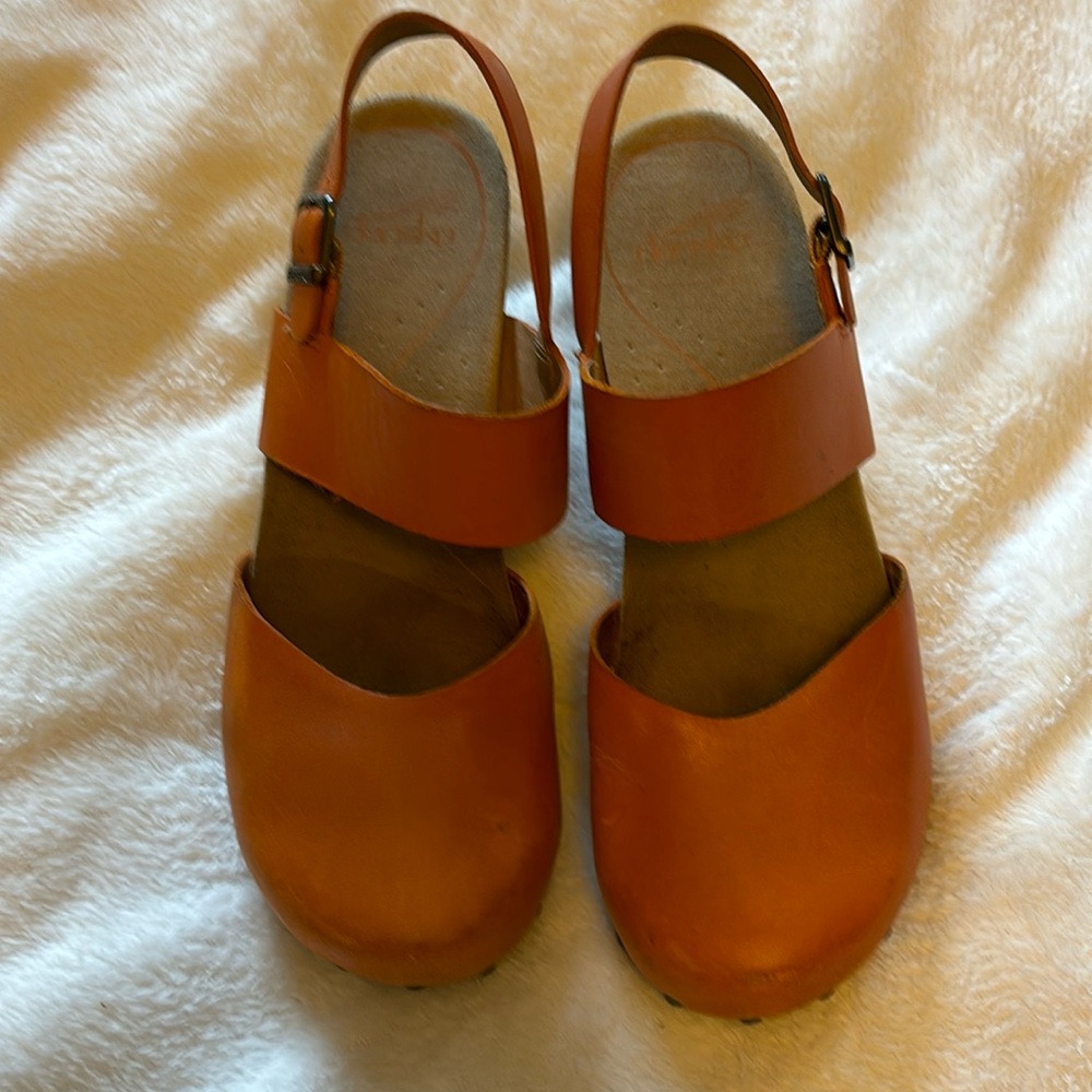 Dansko slingback Mary Jane clog. Size 39